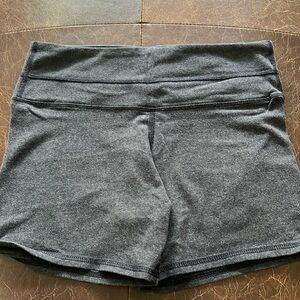 Lululemon Gray booty shorts Size 6